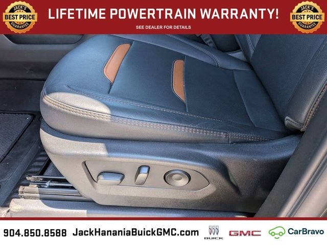 Used 2022 Black GMC AT4 image 23