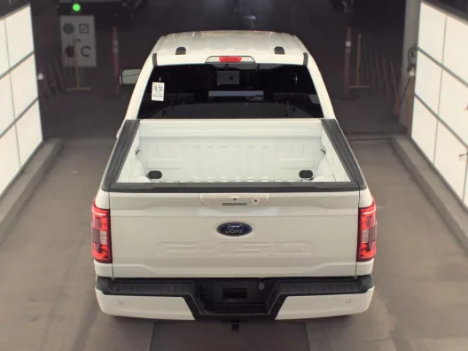 Used 2023 Oxford White Ford XLT image 6