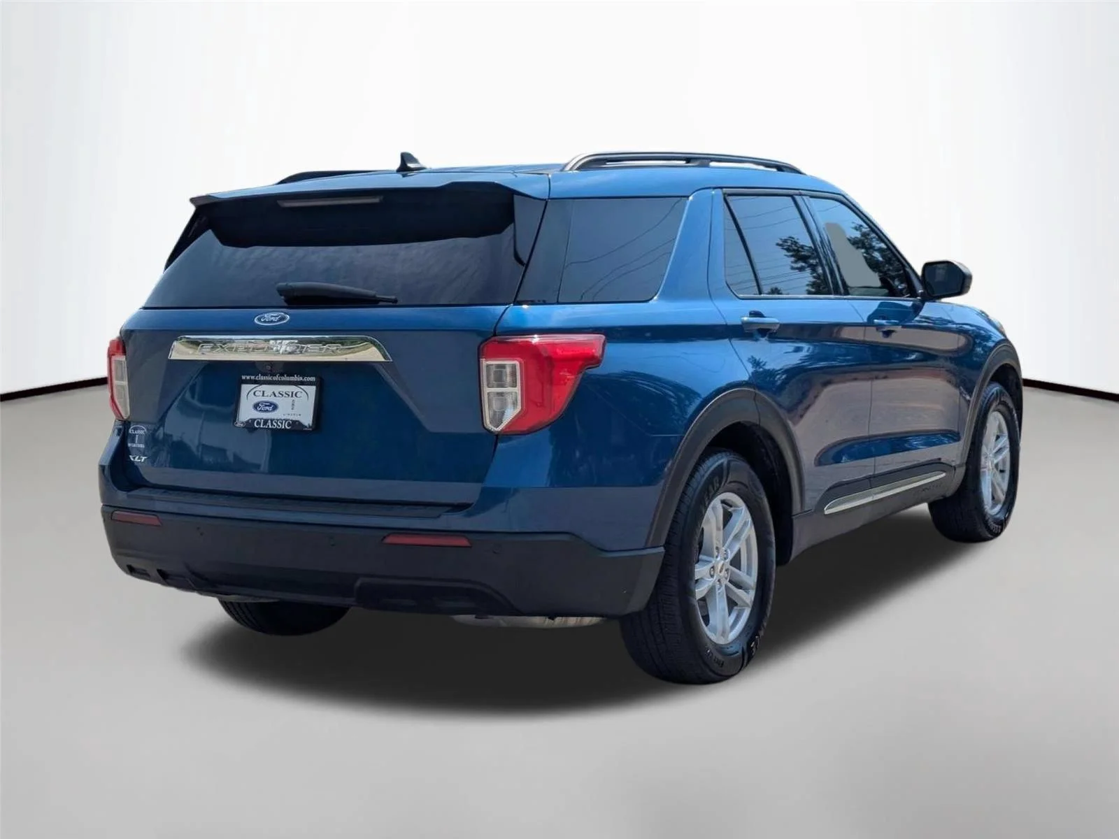 Used 2022 Atlas Blue Metallic Ford XLT image 5