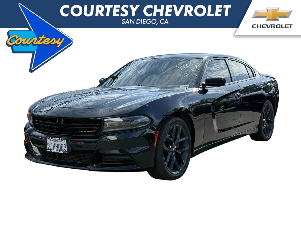 Used 2023  Dodge SXT image 1