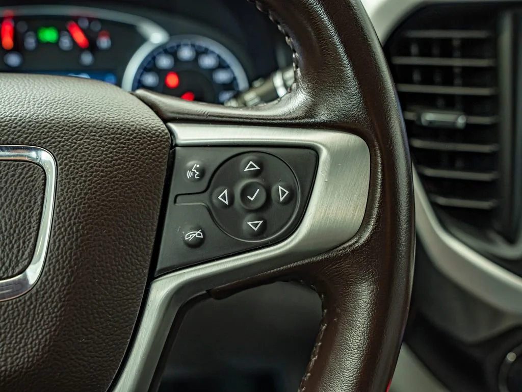 Used 2020 Satin Steel Metallic GMC SLT image 20