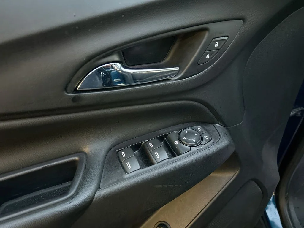 Used 2019 Blue Chevrolet LT image 25