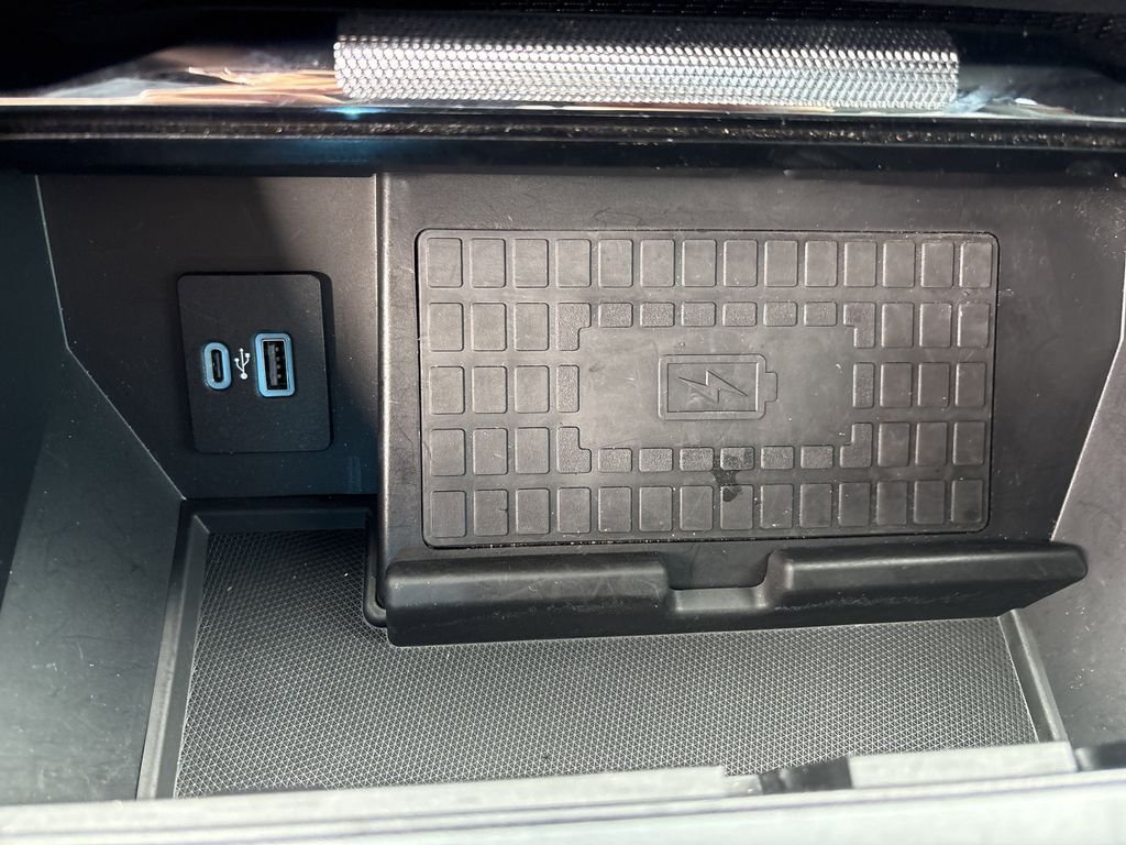 Used 2021 Red Ford Raptor image 31