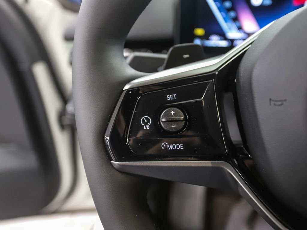 2025 BMW 5 Series 530i - Photo 12