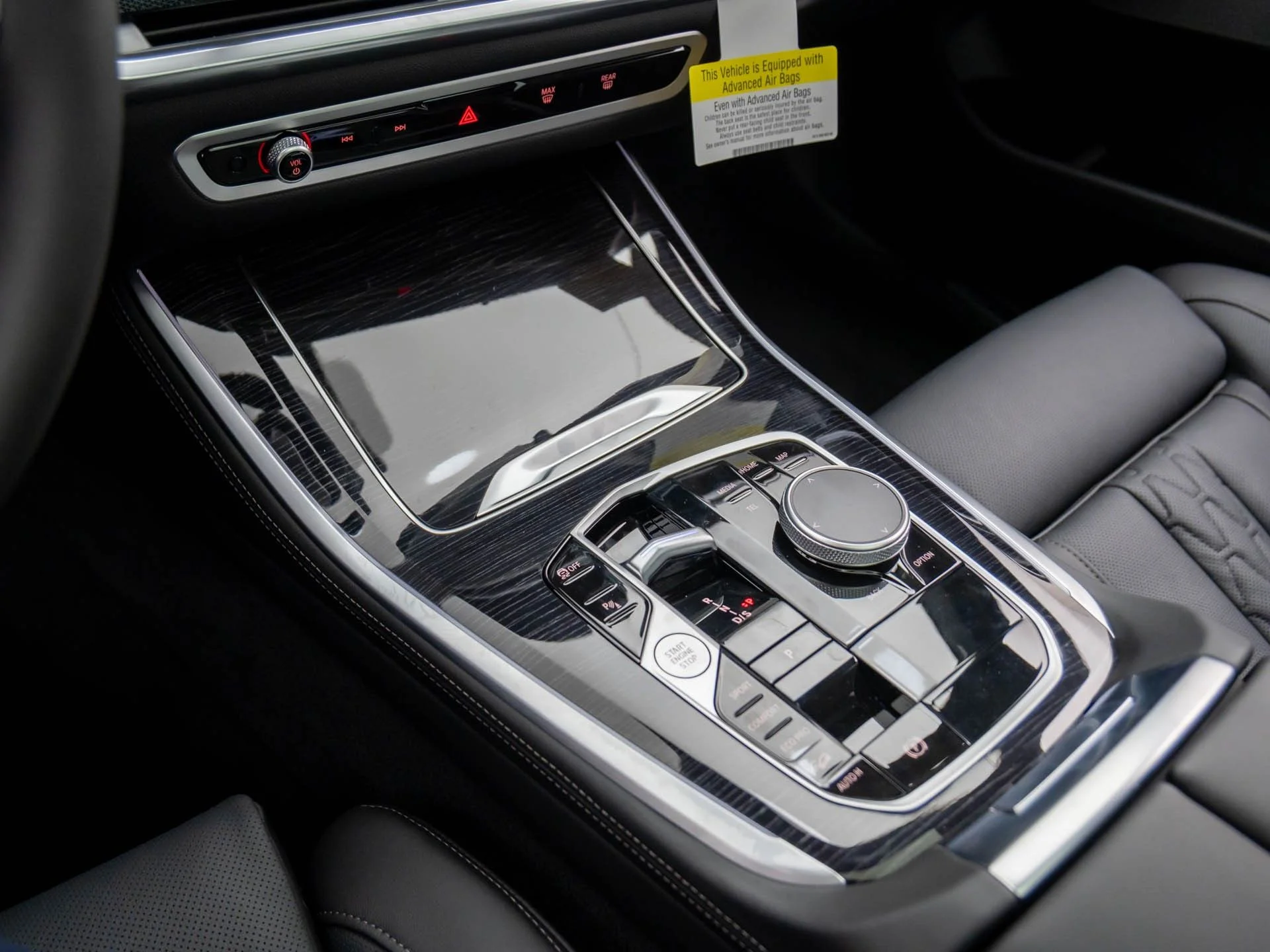 New 2026 White BMW xDrive40i image 12