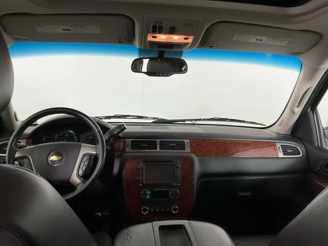 Used 2012  Chevrolet LTZ image 22