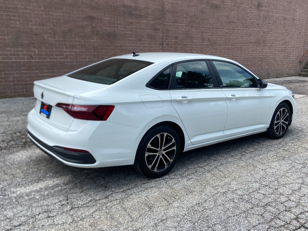 Used 2023 Pure White Volkswagen Sport image 7