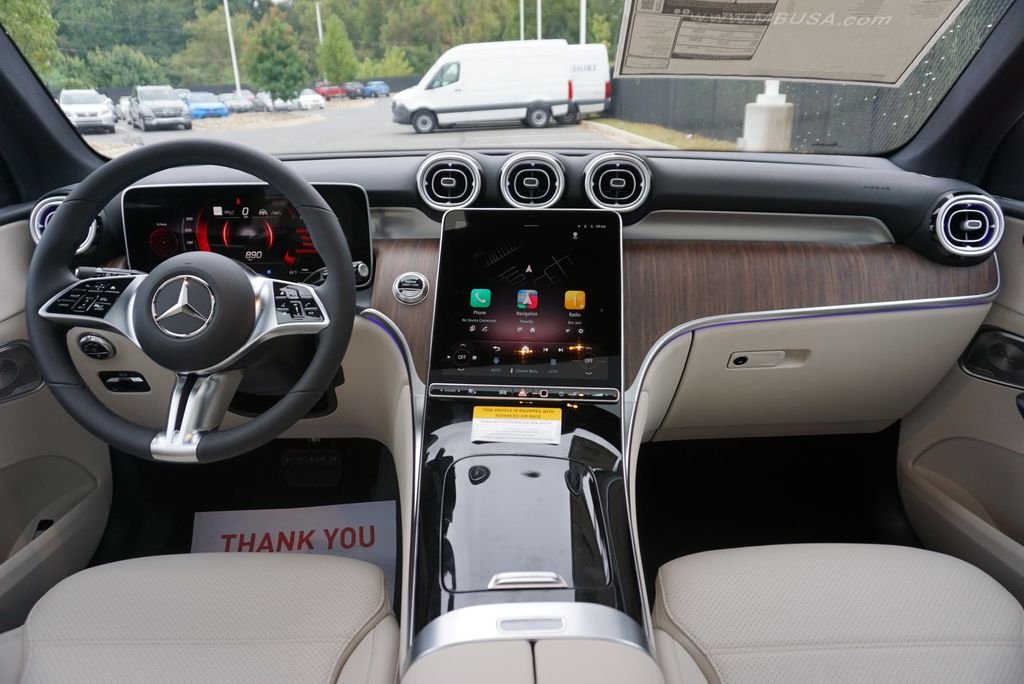 Used 2026 Polar White Mercedes-Benz GLC 300 image 52