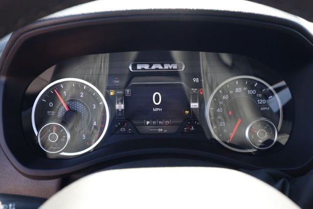 New 2026 Diamond Black Crystal Pearl-Coat Exterior Paint RAM Tradesman image 26