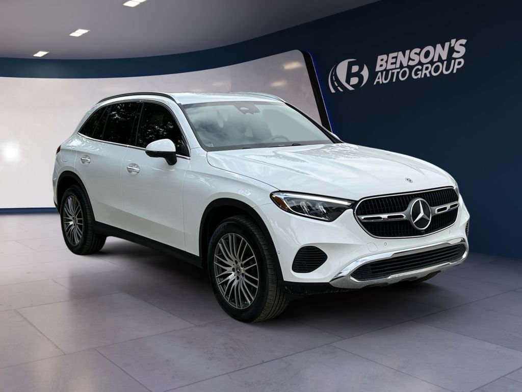 Used 2025  Mercedes-Benz GLC 300 image 7