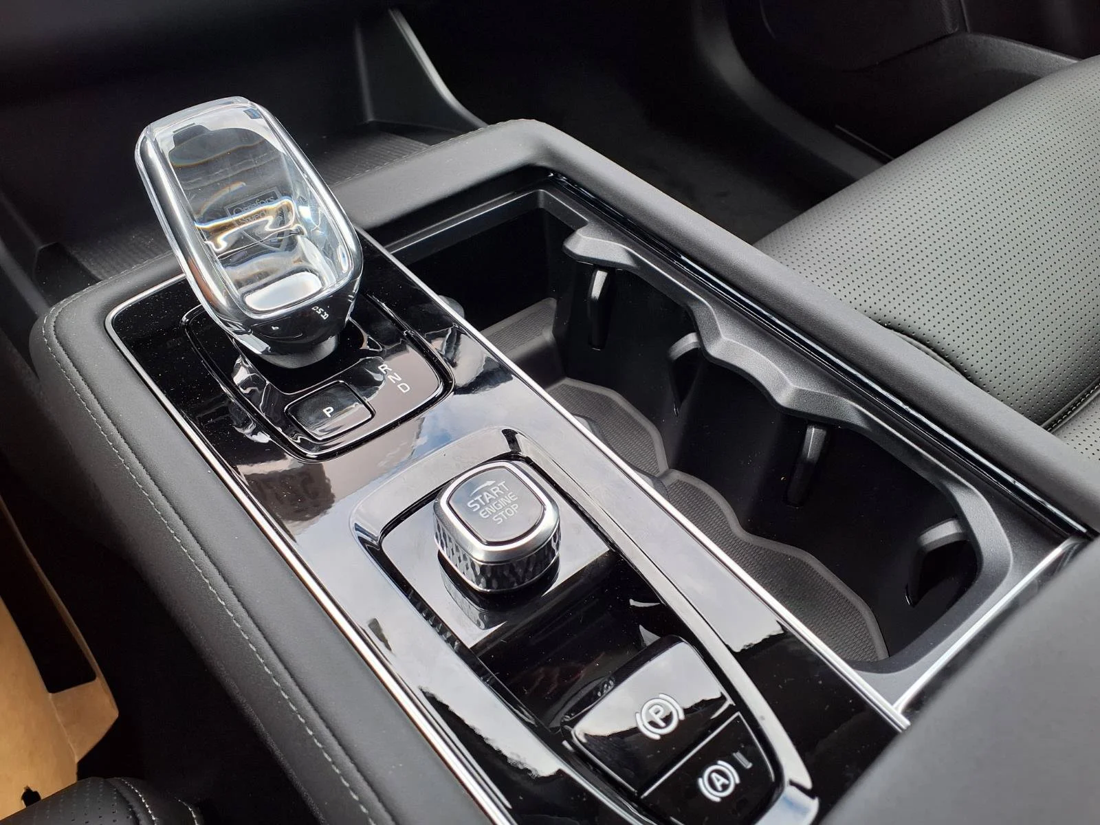2027 Volvo XC90 Ultra - Photo 9