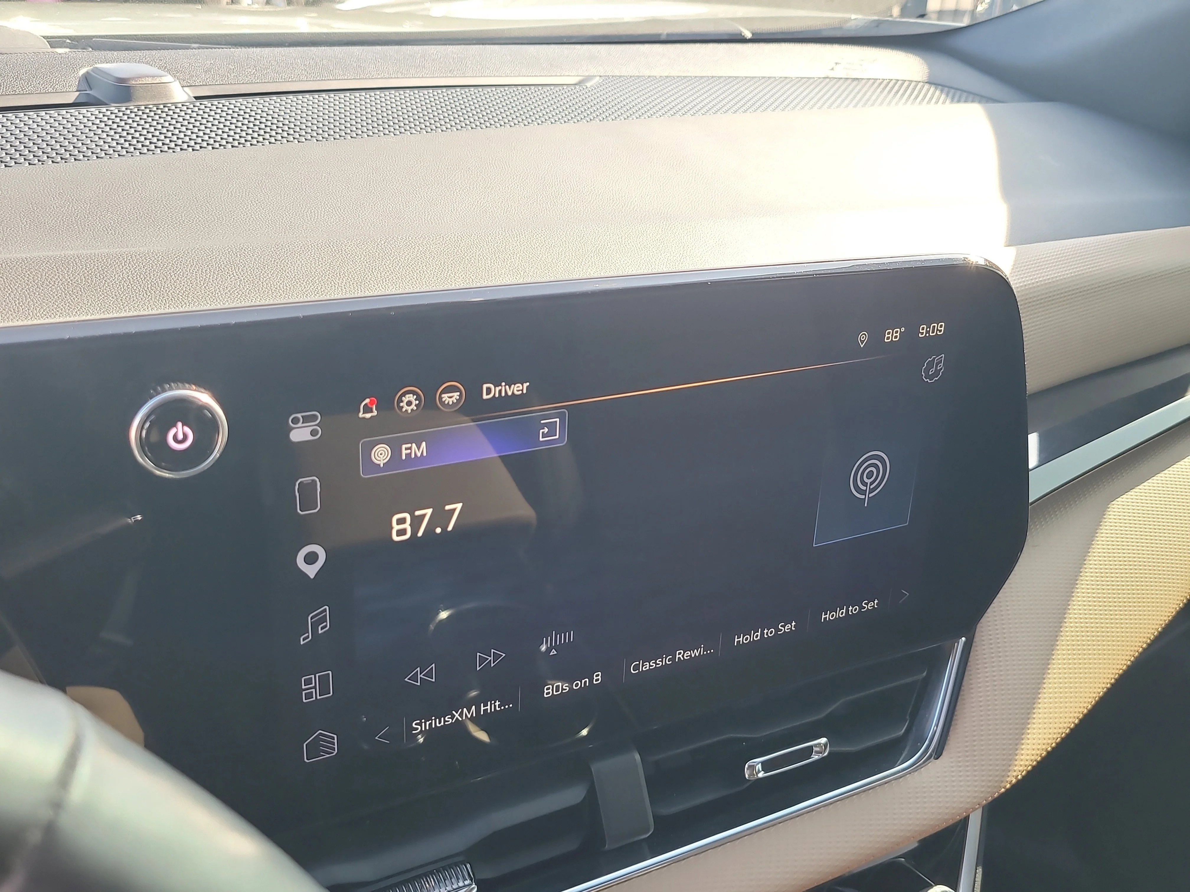 Used 2025 Cacti Green Chevrolet AWD ACTIV image 22