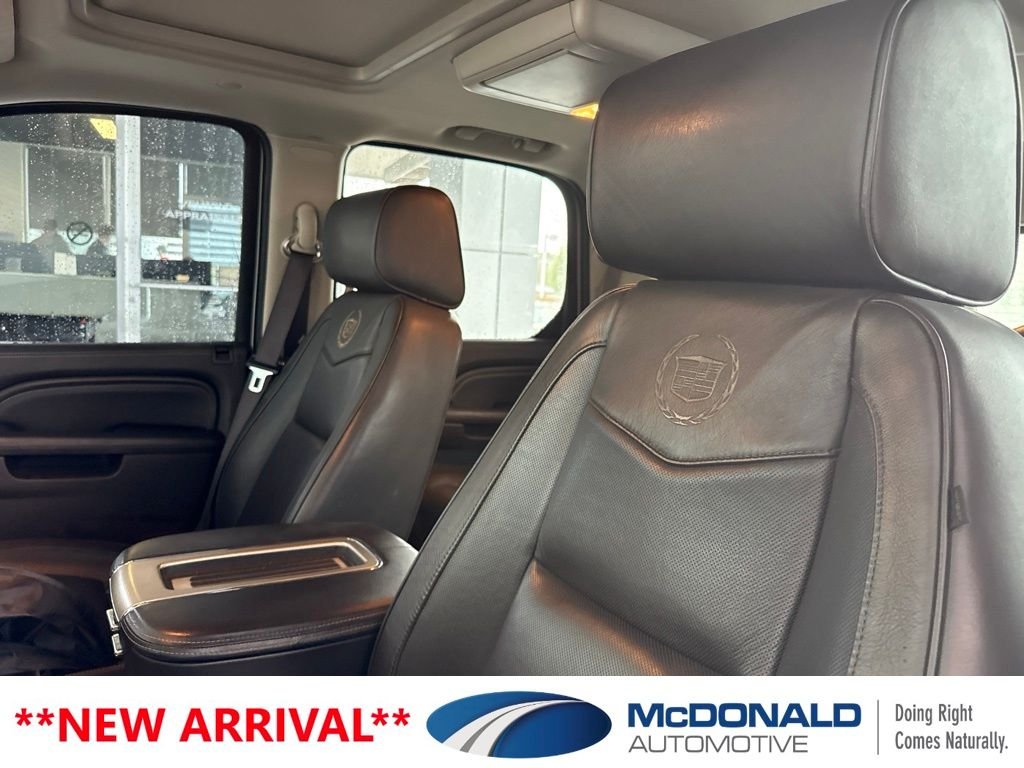 Used 2013 Silver Cadillac Platinum Edition image 7