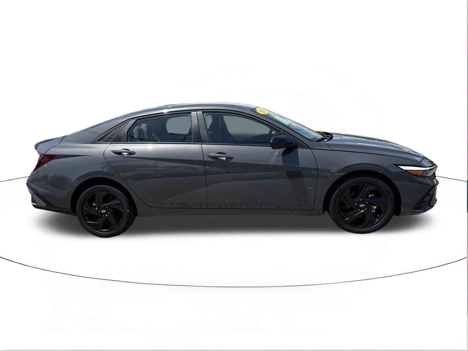 Used 2026 Ecotronic Gray Hyundai SEL Sport image 2