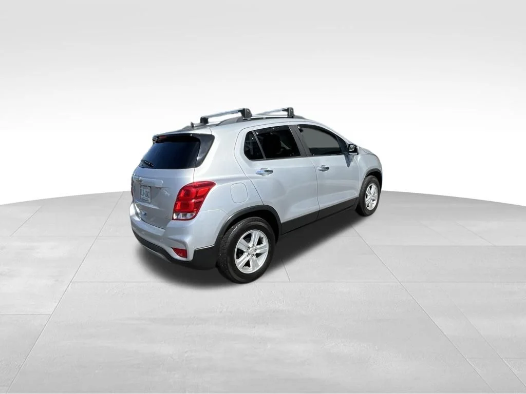 Used 2020 Silver Chevrolet LT image 14