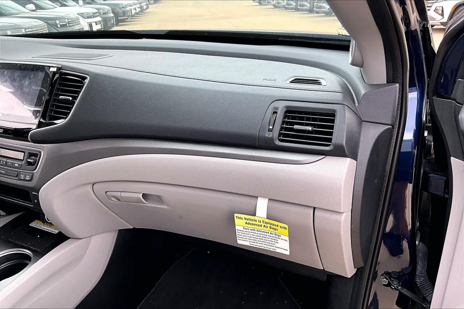 Used 2023 Obsidian Blue Pearl Honda RTL-E image 18