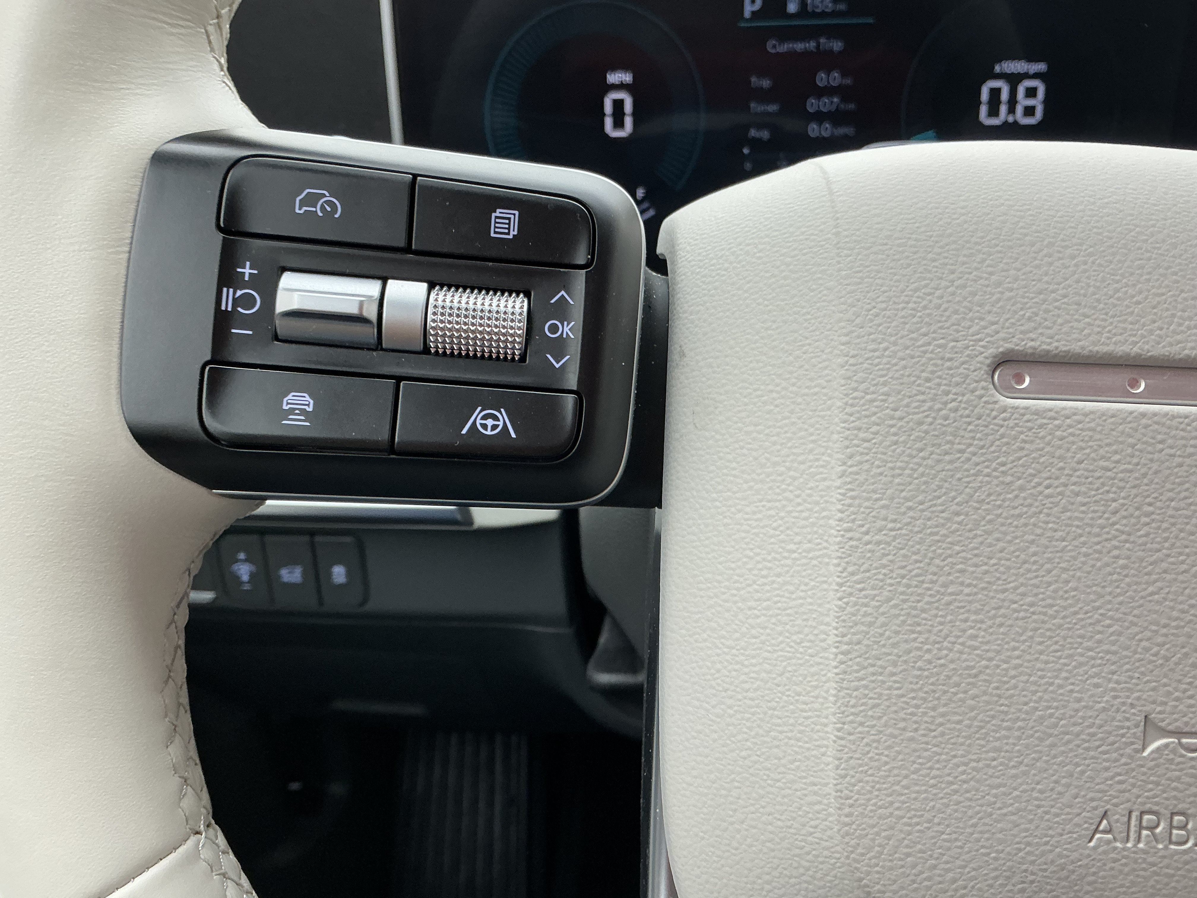 2025 Hyundai Santa Fe SEL - Photo 9