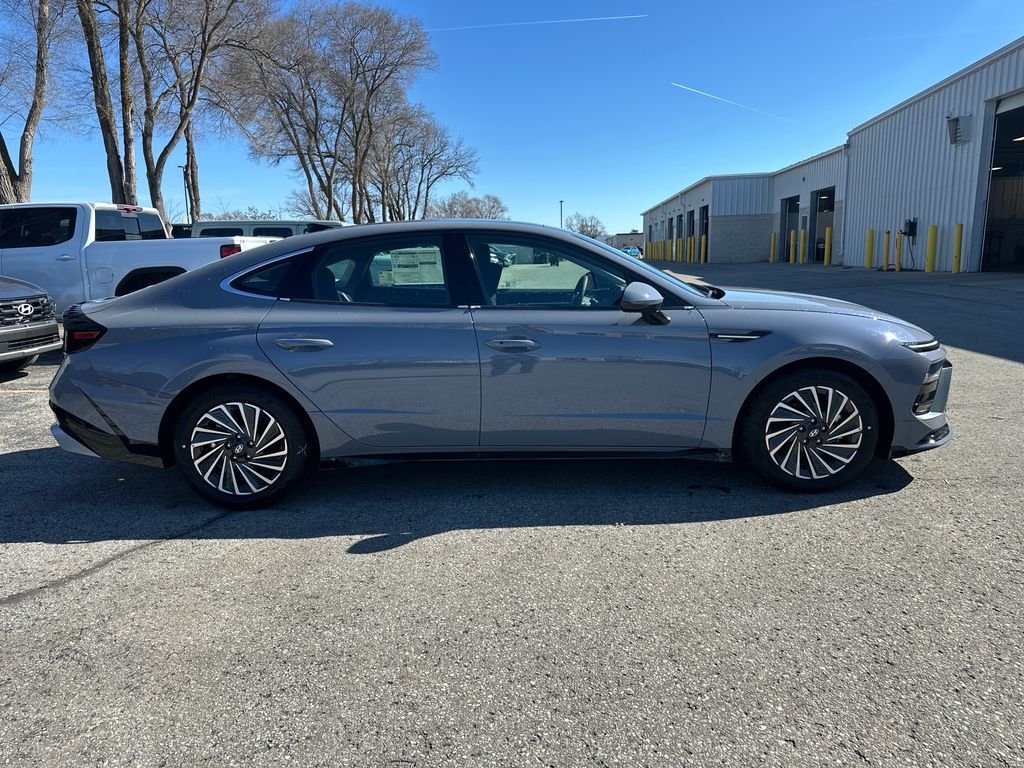 New 2026 Blue Hyundai SEL image 6