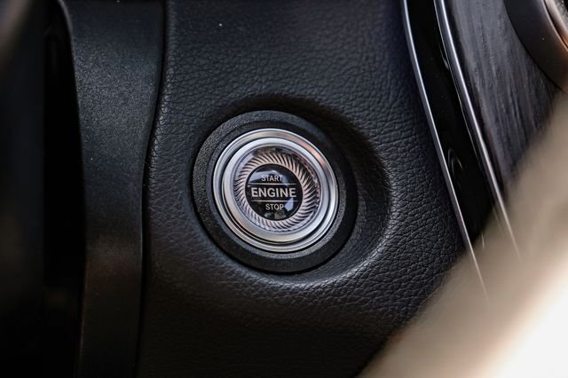 Used 2022 Black Mercedes-Benz C 300 image 23