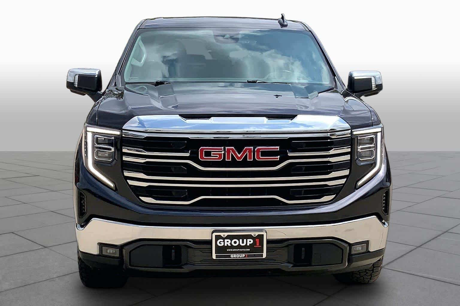 Used 2023 Titanium Rush Metallic GMC SLT image 4