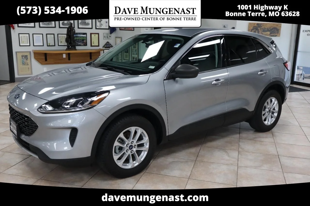 2022 Ford Escape SE AWD's photo