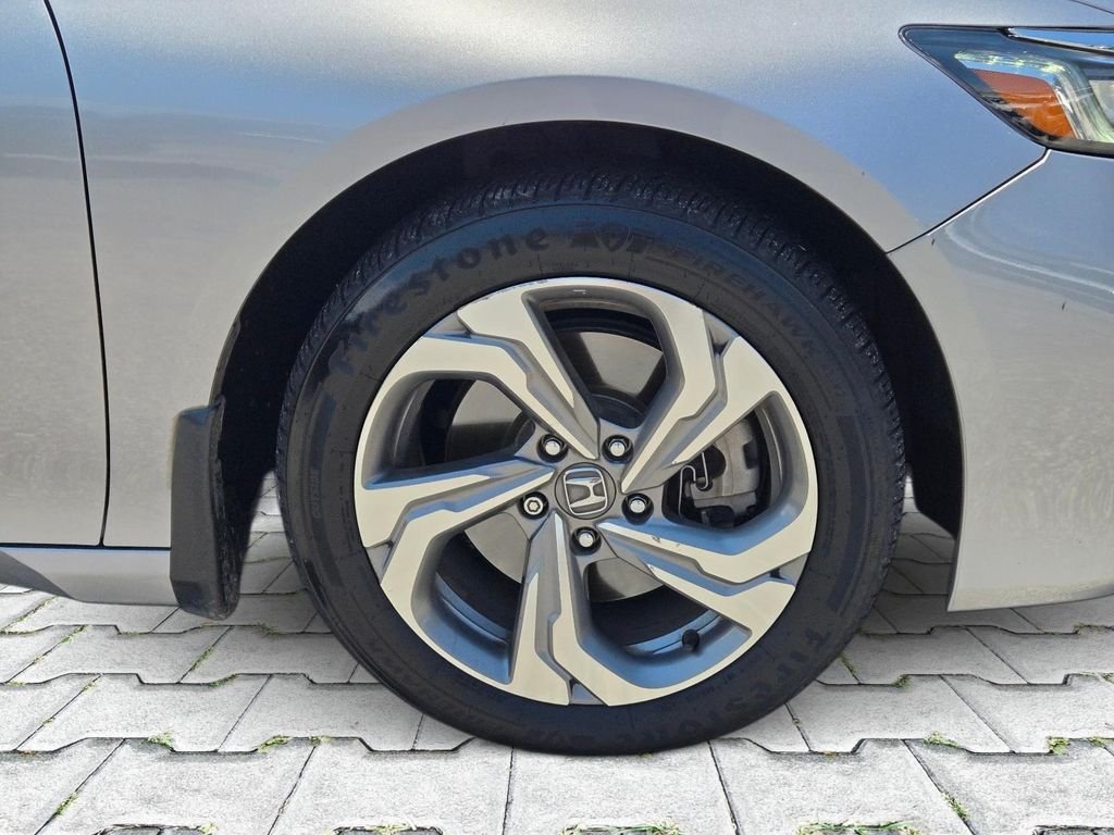 Used 2020 Silver Honda EX-L image 3