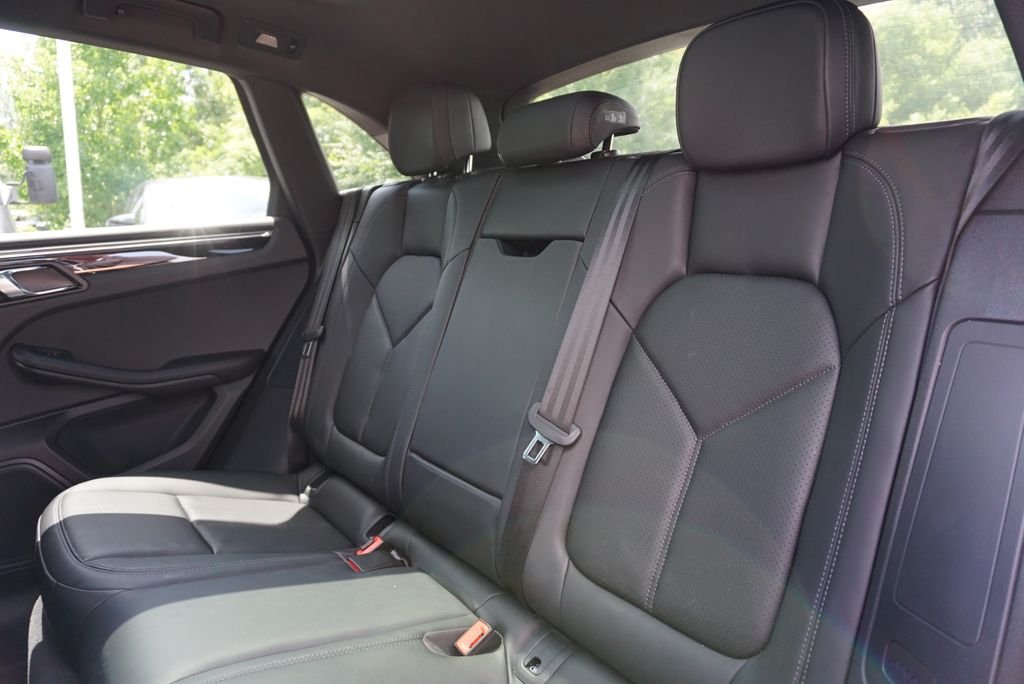2025 Porsche Macan Base - Photo 14