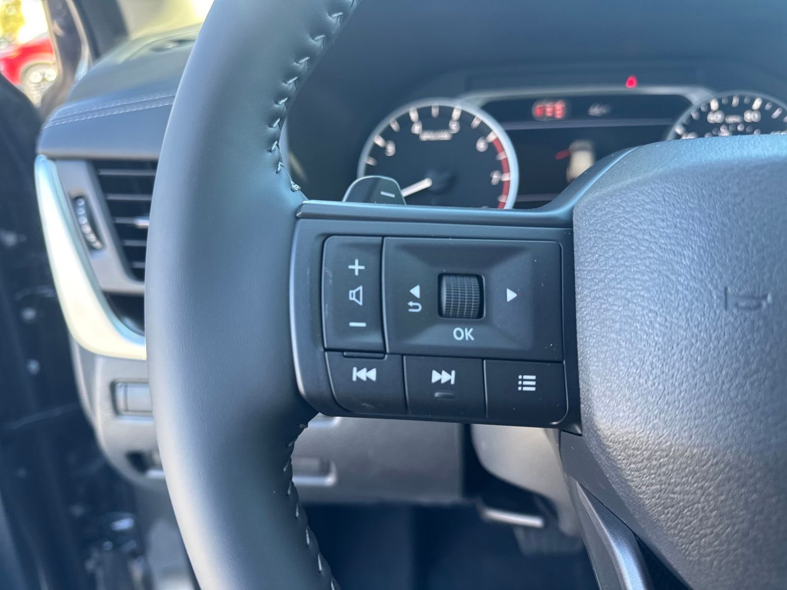 New 2026 Nissan Rogue SV 4D Sport Utility