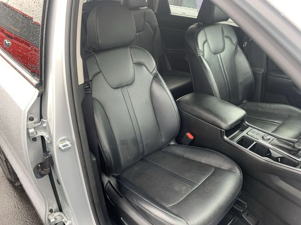 Used 2021 Silver Kia S image 16