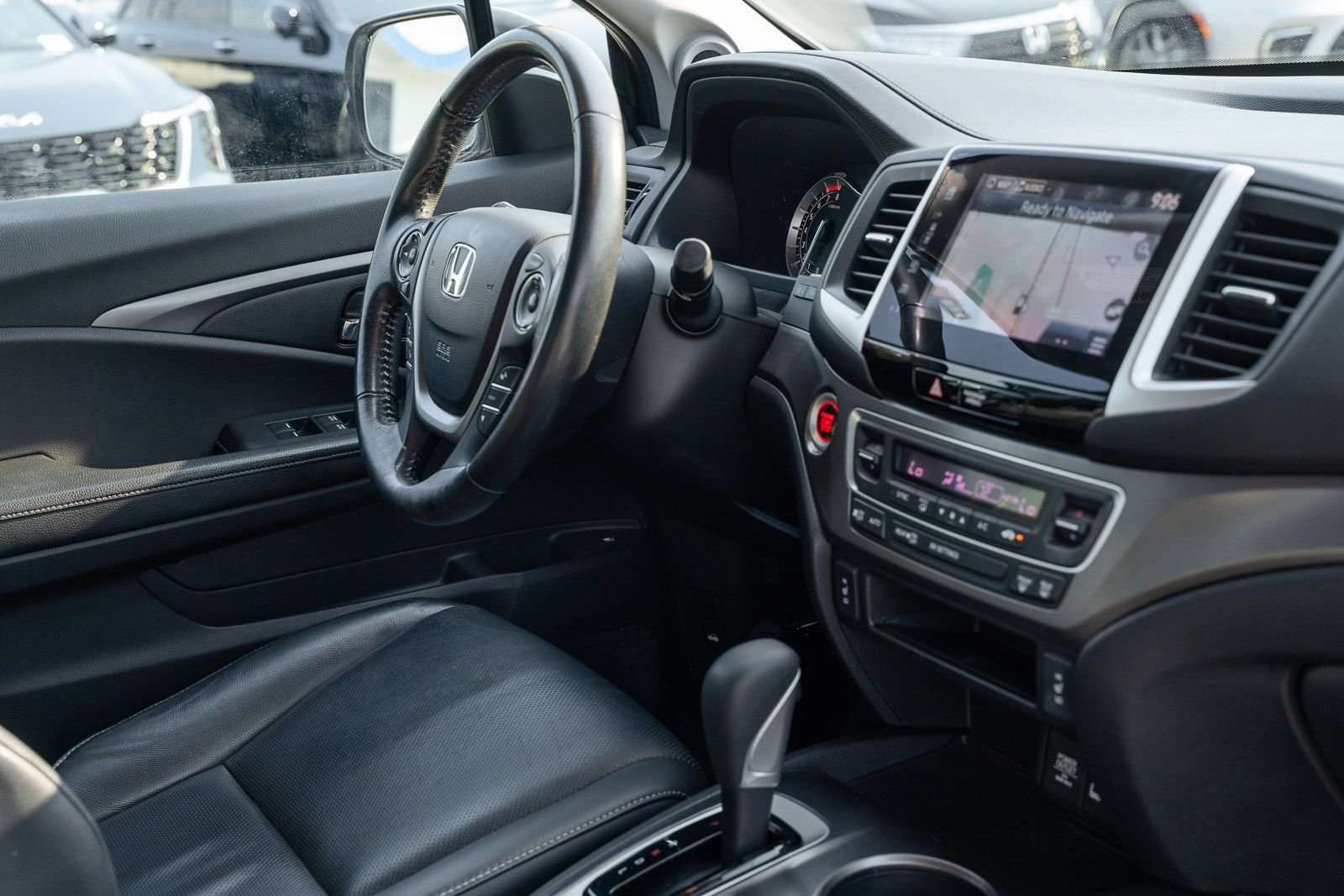 Used 2017 White Honda RTL-T image 12