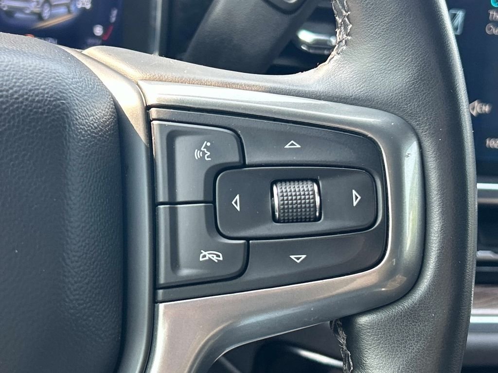 Used 2023 Gray Chevrolet LT image 22