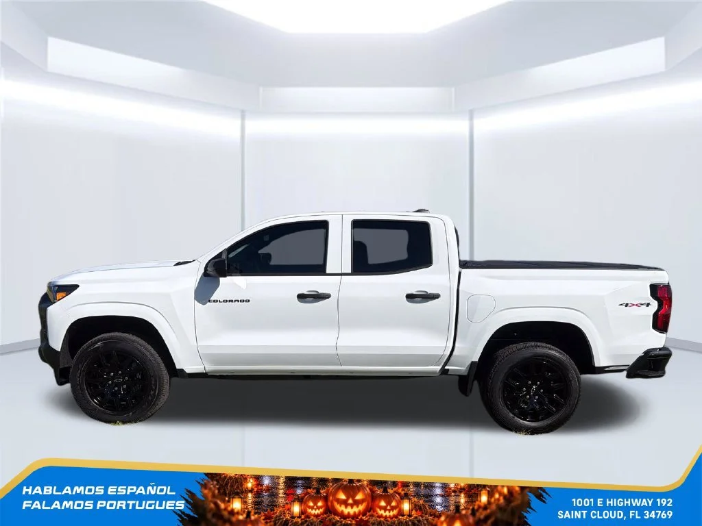 New 2026 Summit White Chevrolet WT image 2