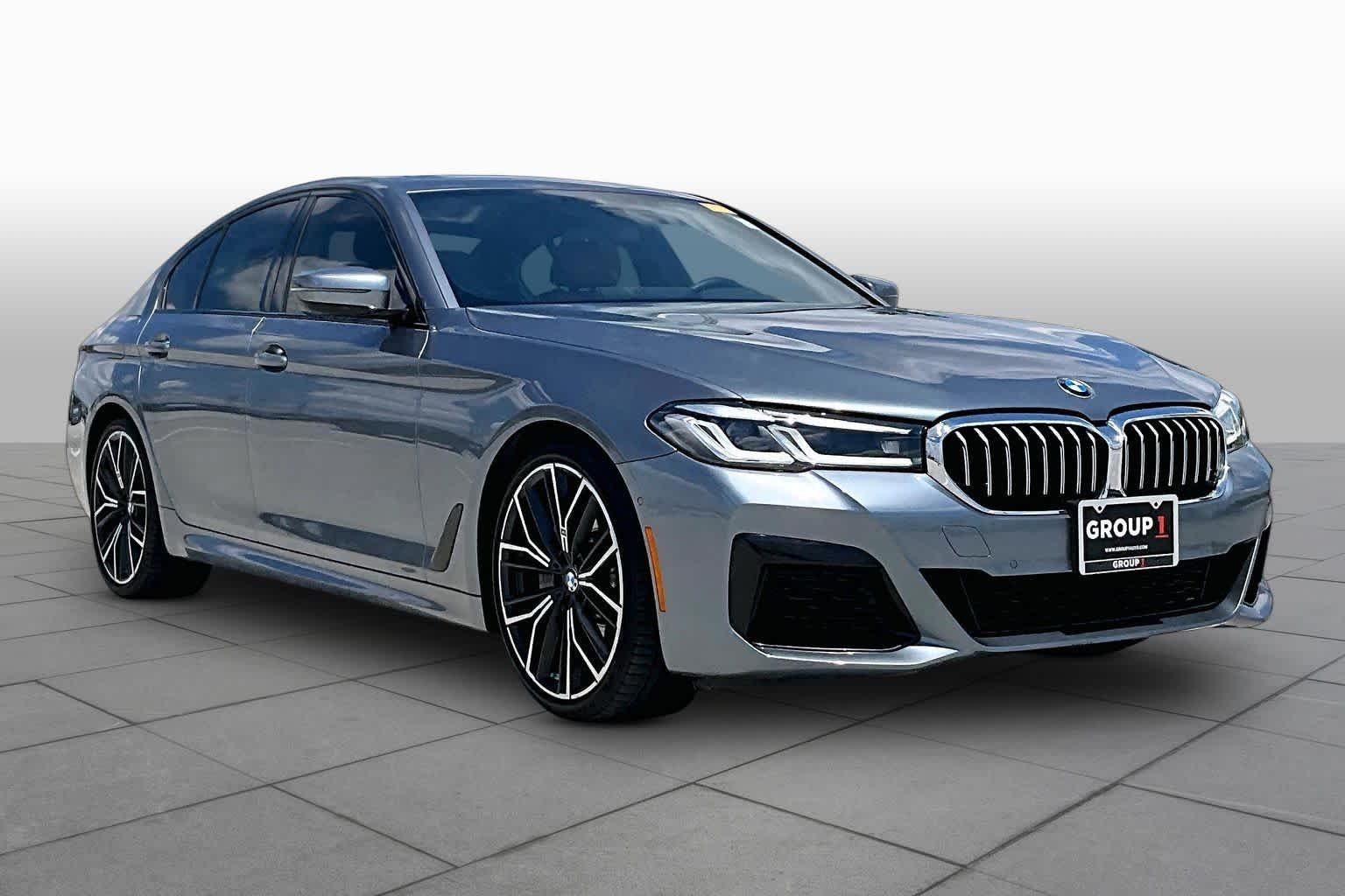 Used 2022 Bluestone Metallic BMW 530i image 3