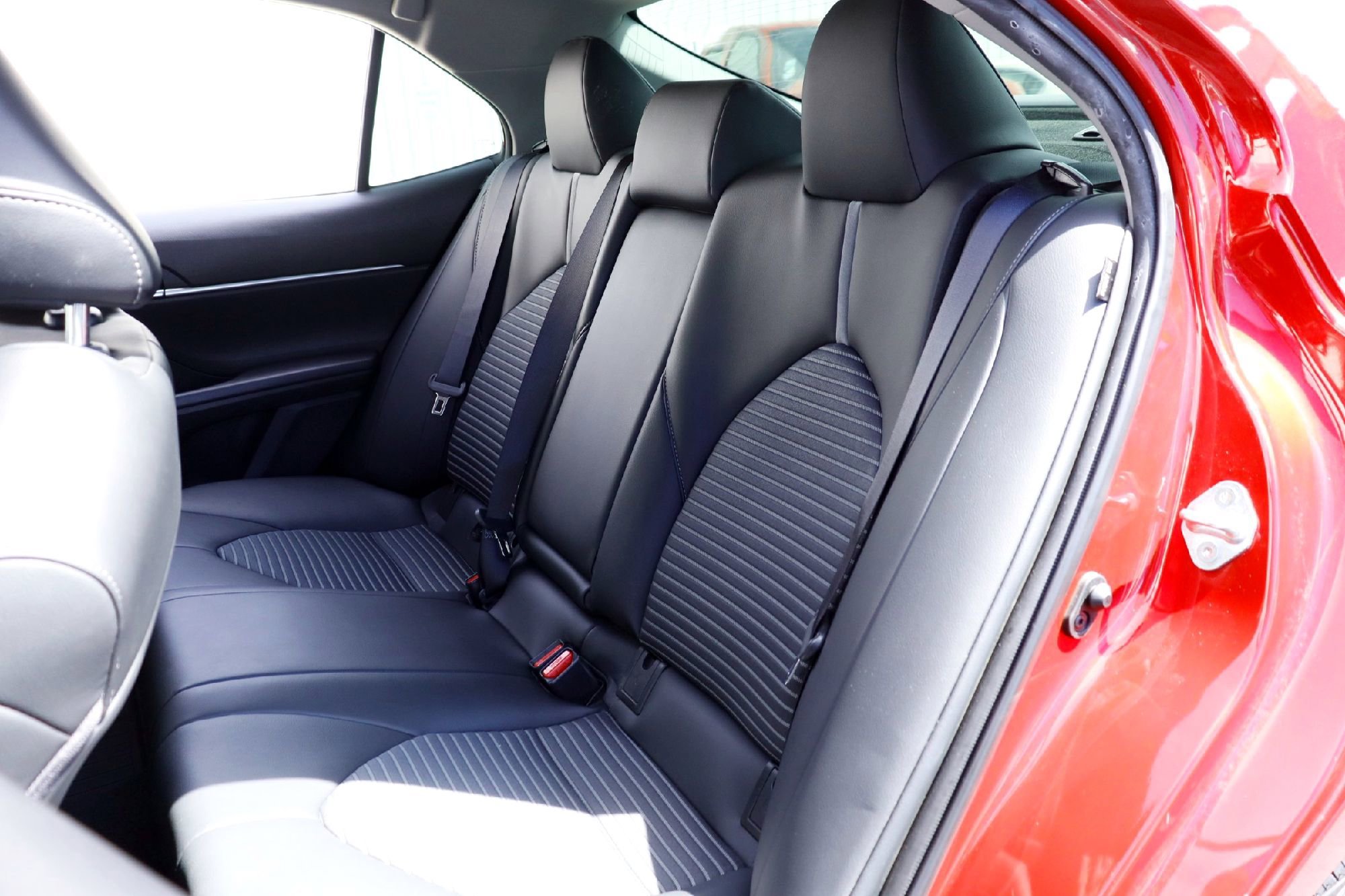 2022 Toyota Camry SE - Photo 28