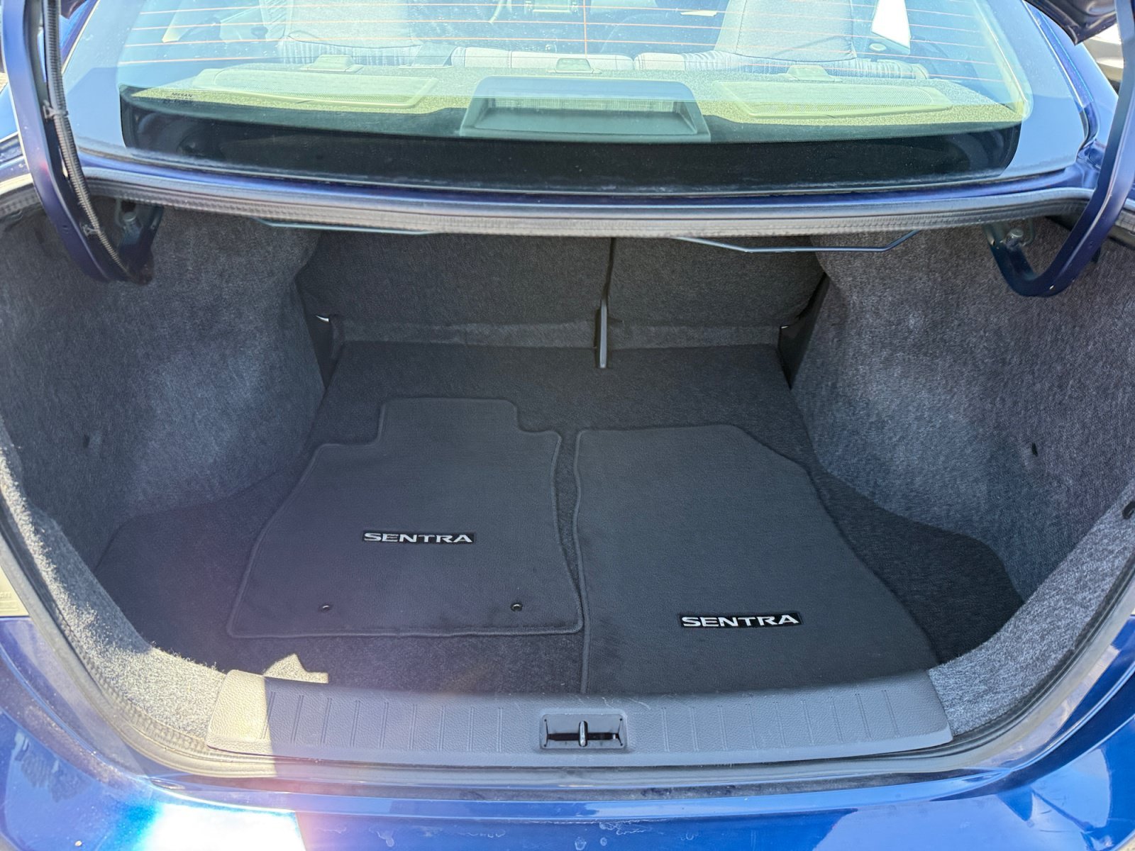 Used 2018 Deep Blue Pearl Nissan SV image 17