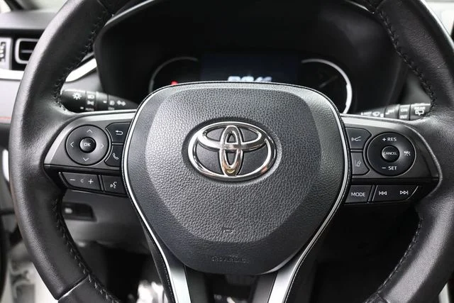 Used 2022 White Toyota Adventure image 24