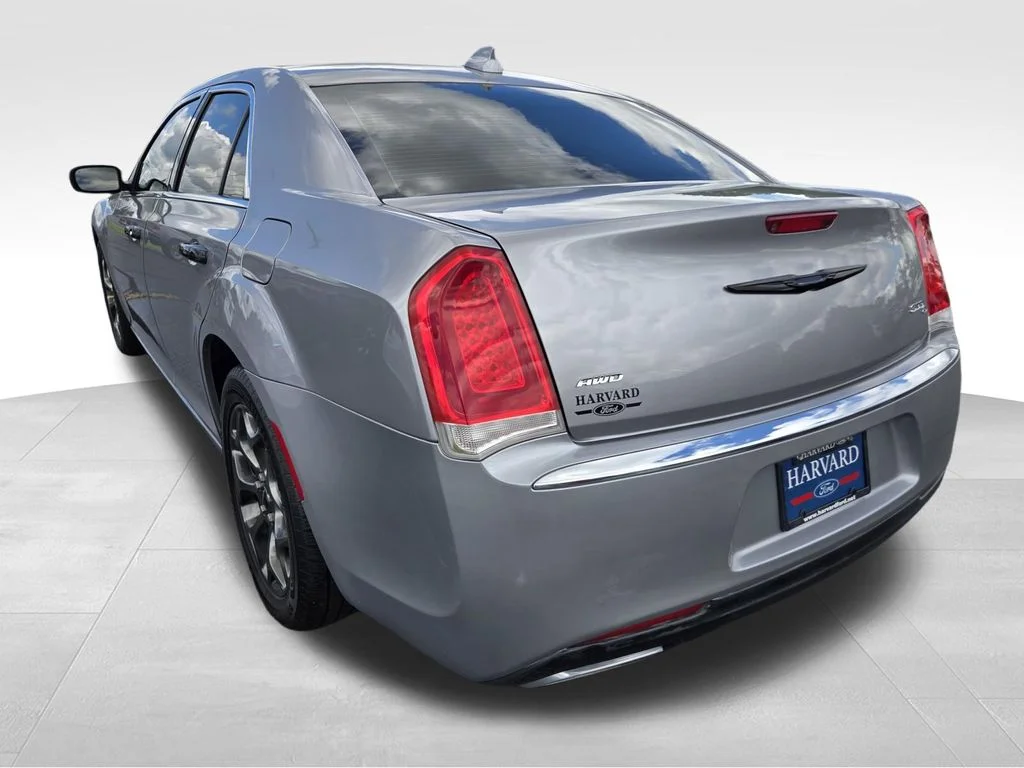 Used 2015 Billet Silver Metallic Clearcoat Chrysler C image 6