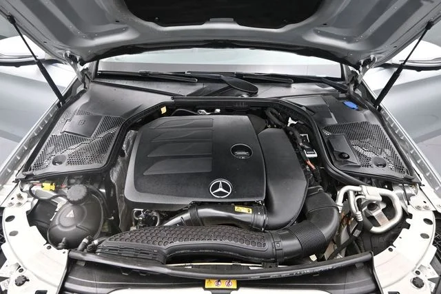 Used 2020  Mercedes-Benz C 300 image 25