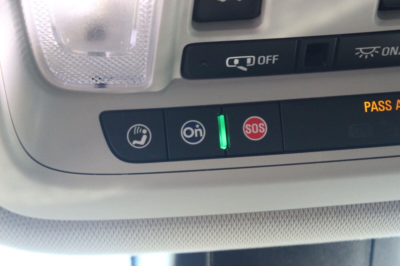 Used 2021 SUMMIT WHITE Chevrolet Premier image 34