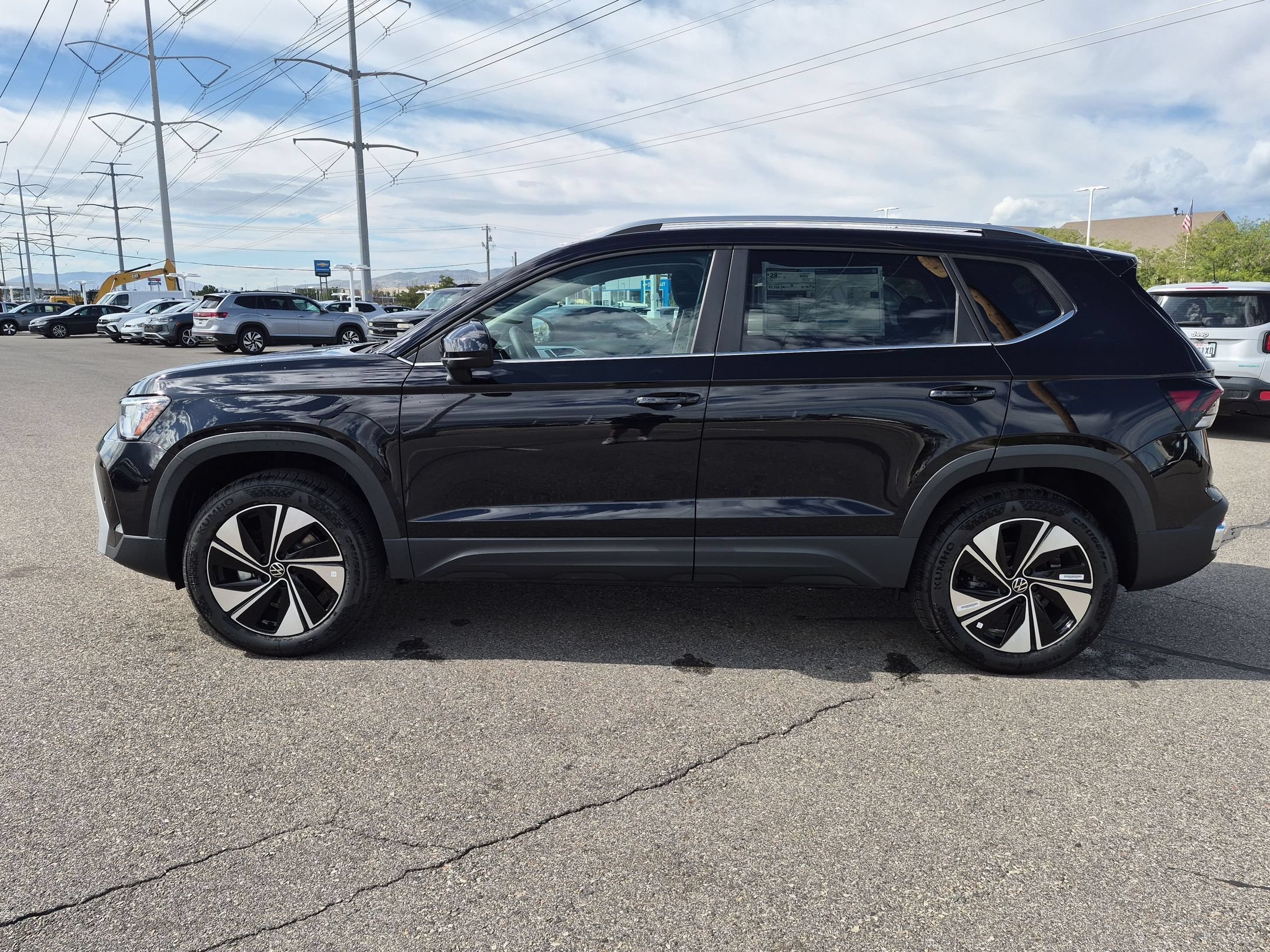 New 2026 Deep Black Pearl Volkswagen SE image 7