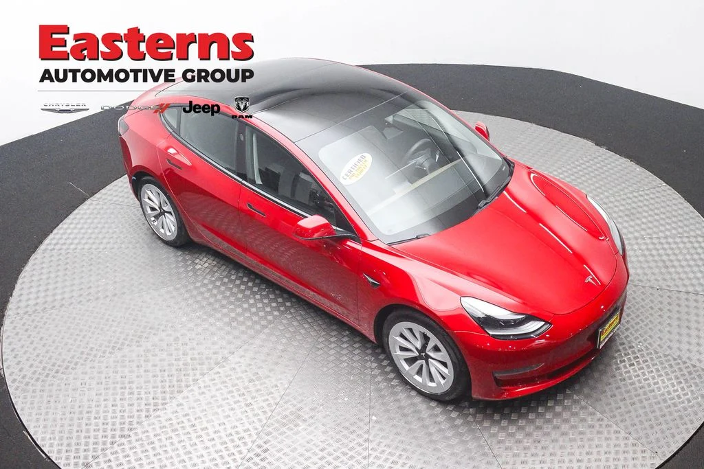 Used 2021 Red Tesla Standard Range Plus image 3