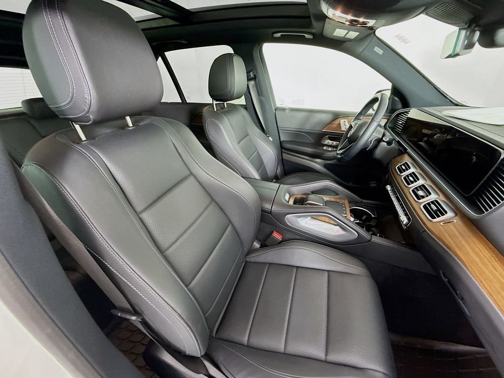 Used 2025  Mercedes-Benz GLE 450e image 28