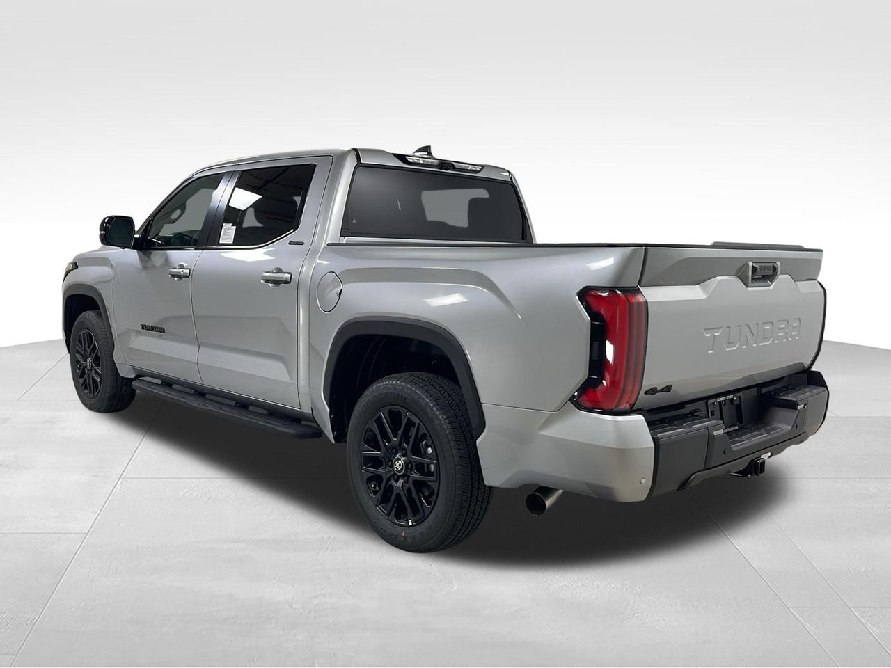 2026 Toyota Tundra Limited - Photo 7