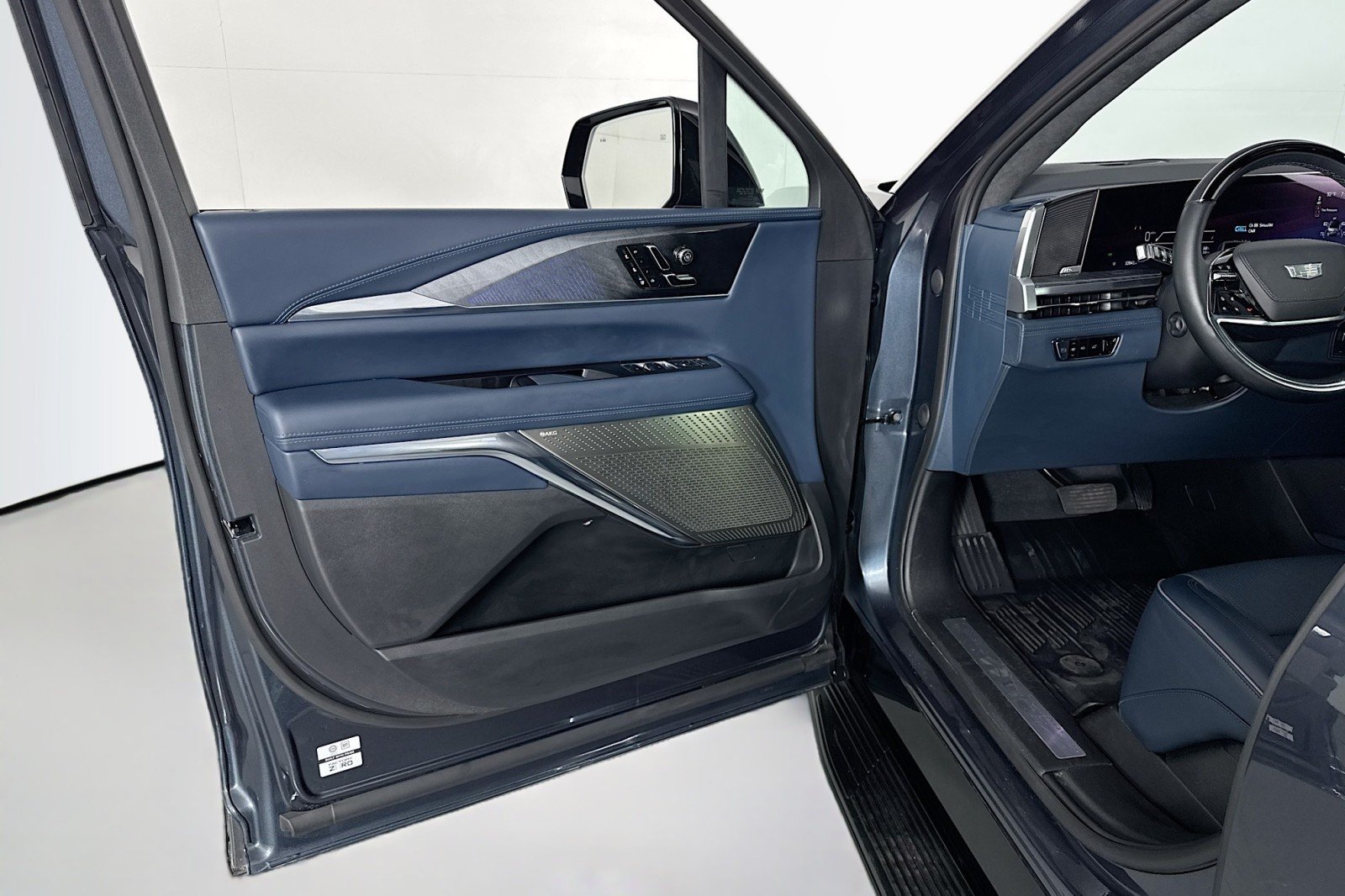 Used 2026 DEEP SPACE Cadillac Premium Luxury image 22