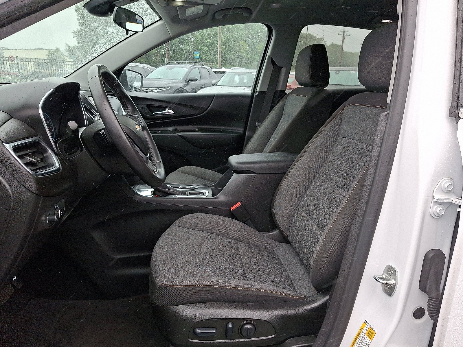 2022 Chevrolet Equinox LT - Photo 13