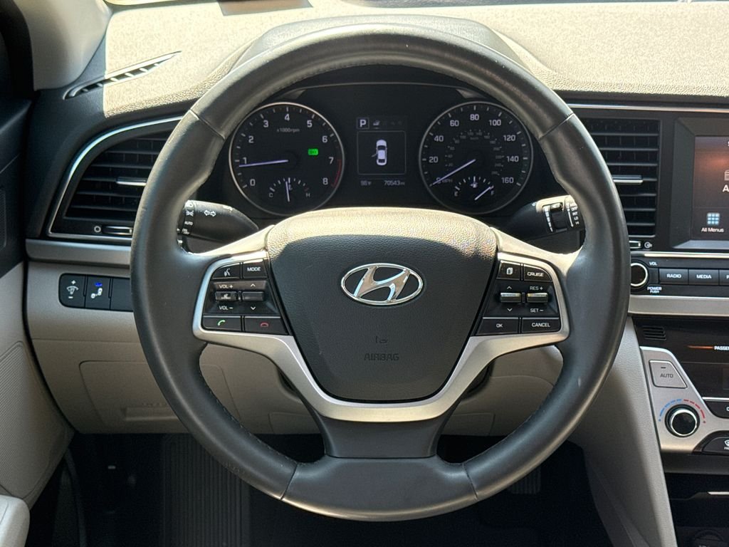 Used 2017 Silver Hyundai SE image 13
