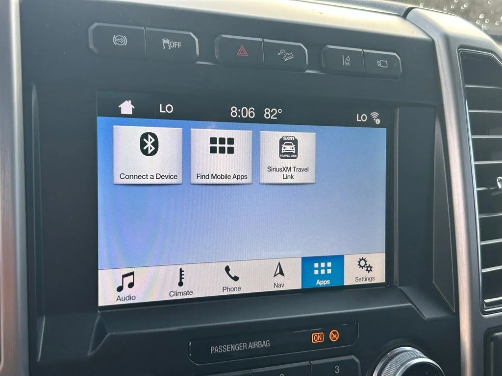 Used 2019 White Platinum Clearcoat Metallic Ford Platinum image 15