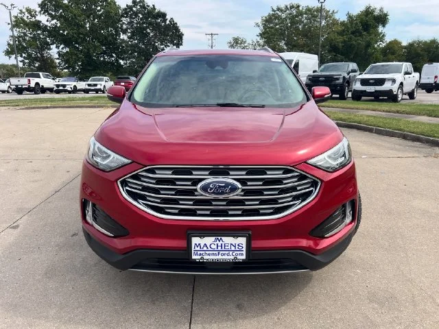 Used 2020 Red Ford SEL image 11