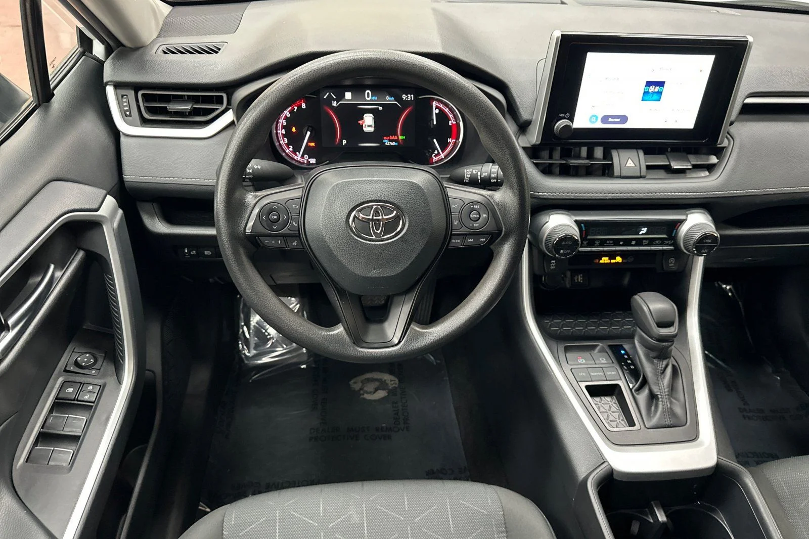 Used 2025 White Toyota XLE image 19