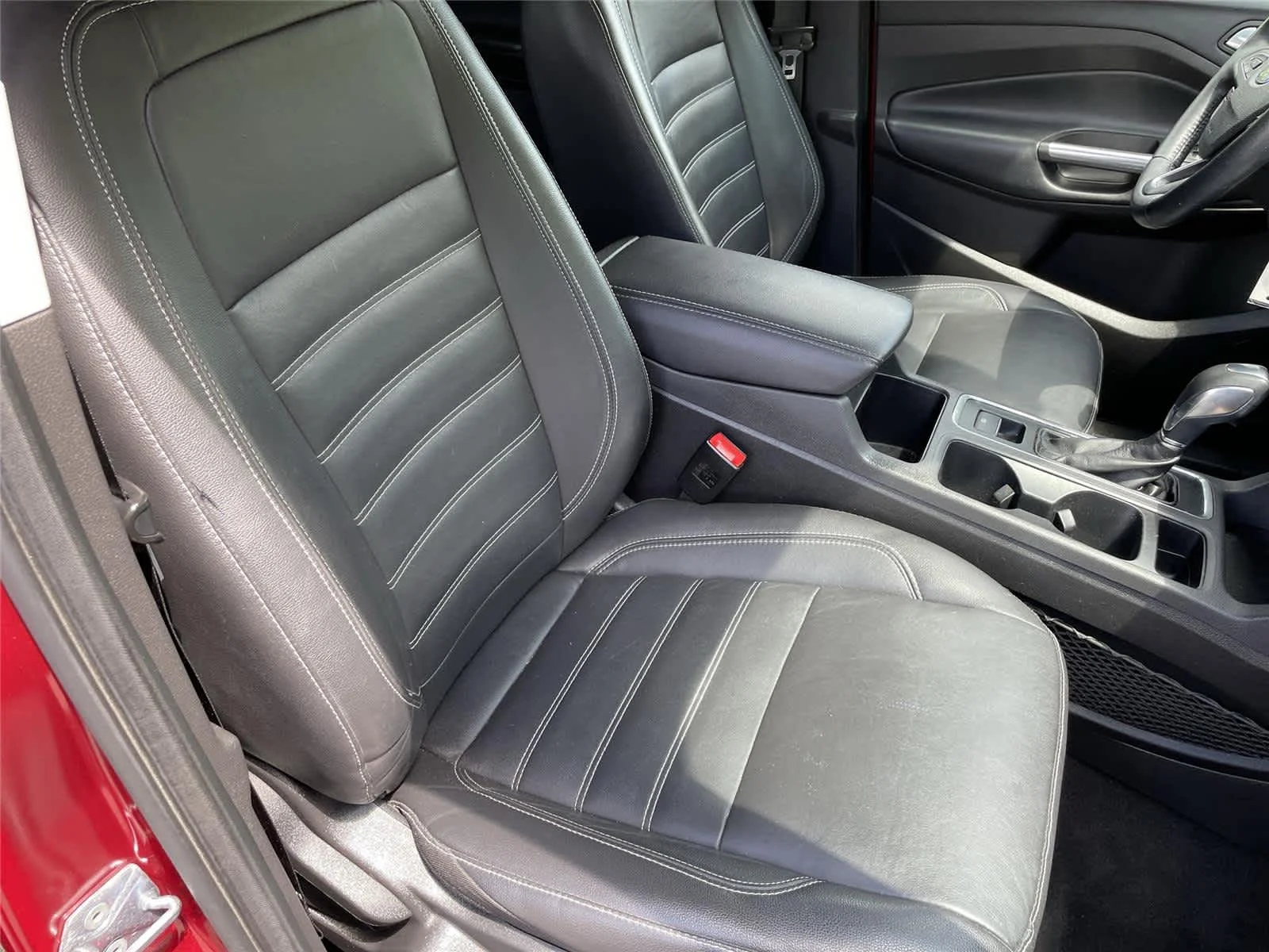 Used 2018 Ruby Red Metallic Tinted Clearcoat Ford SEL image 18